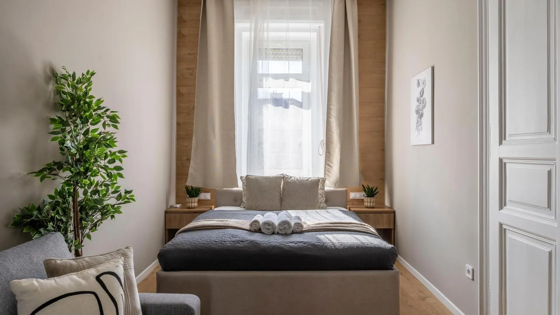 Apartment Exclusive N' Spacious Elizabeth Central Suite Budapest Hungary