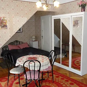 Garibaldi 5 & Apartament