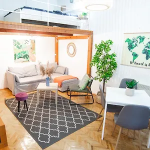  Apartamento Lovely In Erzsebetvaros A57