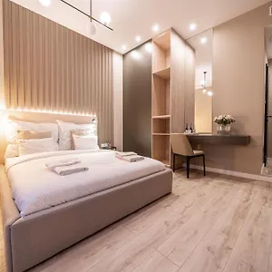 Hotel Karoly Boutique Suites, Location By Bqa, Budapest